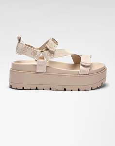 GUESS FETTA WOMENS SHOE