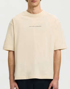 SEL SLHRELAXNORMAN LICENSE SS TEE