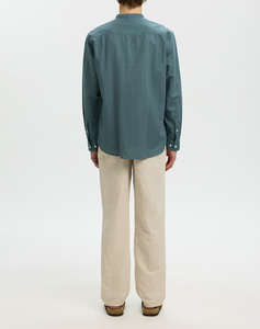 SELECTED SLMREGCLAY LINENBLEND LS SHIRT BAND NOOS