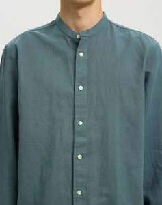 SELECTED SLMREGCLAY LINENBLEND LS SHIRT BAND NOOS