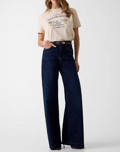 GUESS SS CN FLOWERS GUESS BOX TEE ДАМСКА БЛУЗА