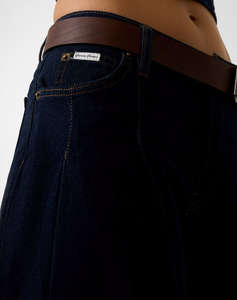GUESS JEANS GJ CLASSIC PLEATED BERMUDA WOMENS SHORTS