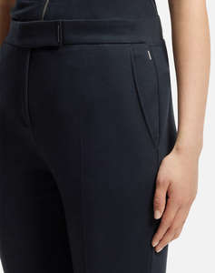 BOSS Talia-Crop1 10280886 01