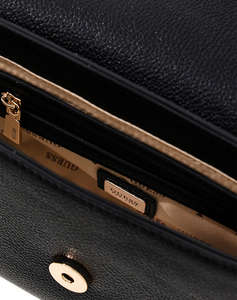 GUESS ISOLA CONVERTIBLE XBODY FLAP ДАМСКА ЧАНТА