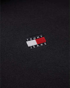 TOMMY JEANS TJM REG BADGE HOODIE EXT