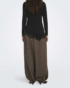 ONLY ONLGLAMOUR L/S LACE DETAIL TOP JRS