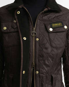 BARBOUR INTERNATIONAL ЯКЕ QUILT