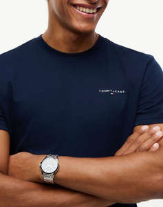 TOMMY JEANS TJM SLIM LINEAR CHEST TEE EXT