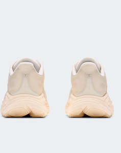 HOKA Clifton 11