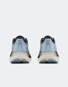 HOKA Clifton 11