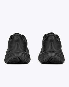 HOKA Clifton 11